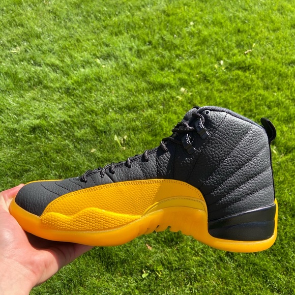 Jordan 12 university gold - Picture 3 of 6